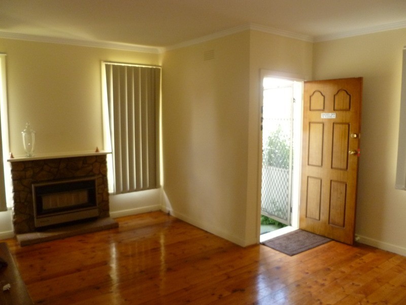 25 Hilda  Street, Glenroy VIC 3046