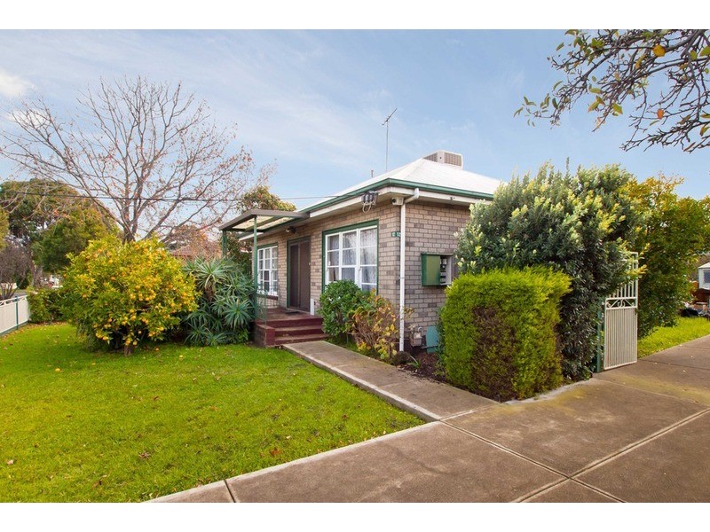 12 Apsley Street, Glenroy VIC 3046