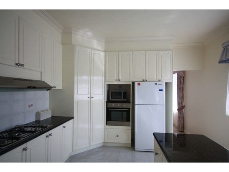 16 Cassinia Crescent, Meadow Heights VIC 3048