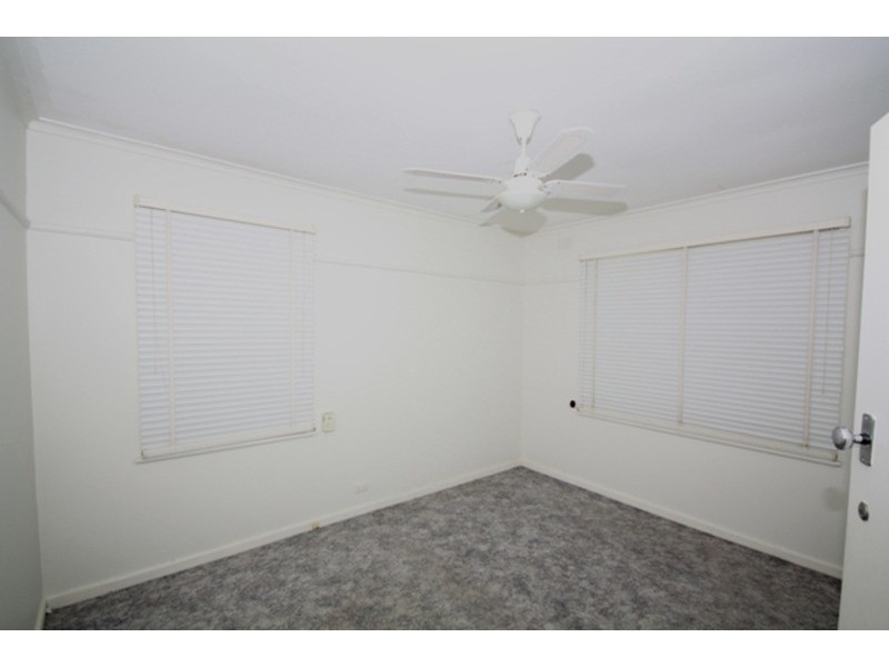 16 Bindi Street, Glenroy VIC 3046