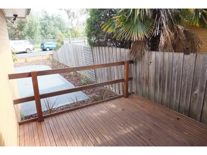 16 Hartington Street, Glenroy VIC 3046