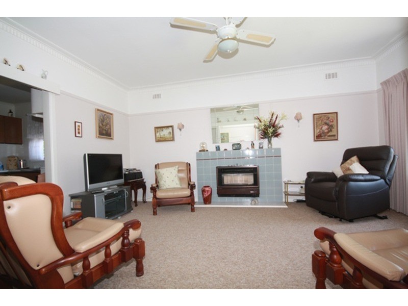 30 Churchill  Street, Glenroy VIC 3046