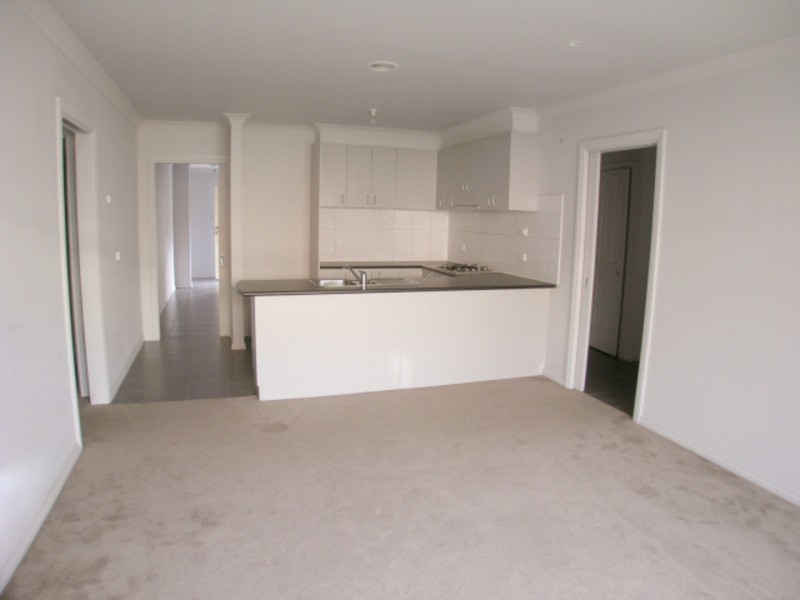 16/4 Melaleuca Drive, Meadow Heights VIC 3048