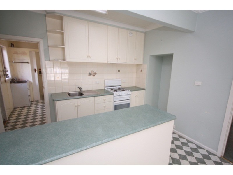 103 Winifred Street, Oak Park VIC 3046