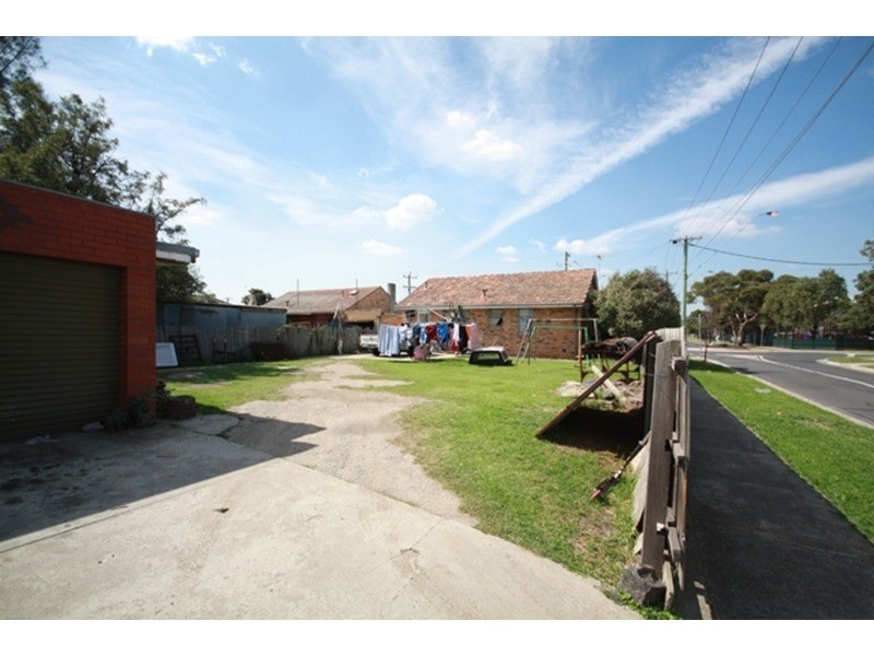 19 Bamburgh  Street, Jacana VIC 3047