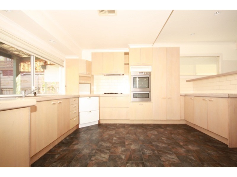 3 Xavier Street, Oak Park VIC 3046