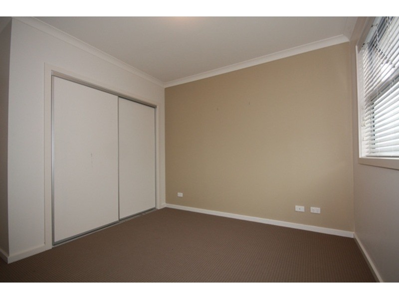 102 Chapman Avenue, Glenroy VIC 3046