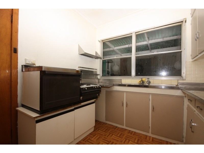 4 Nyah  Court, Dallas VIC 3047