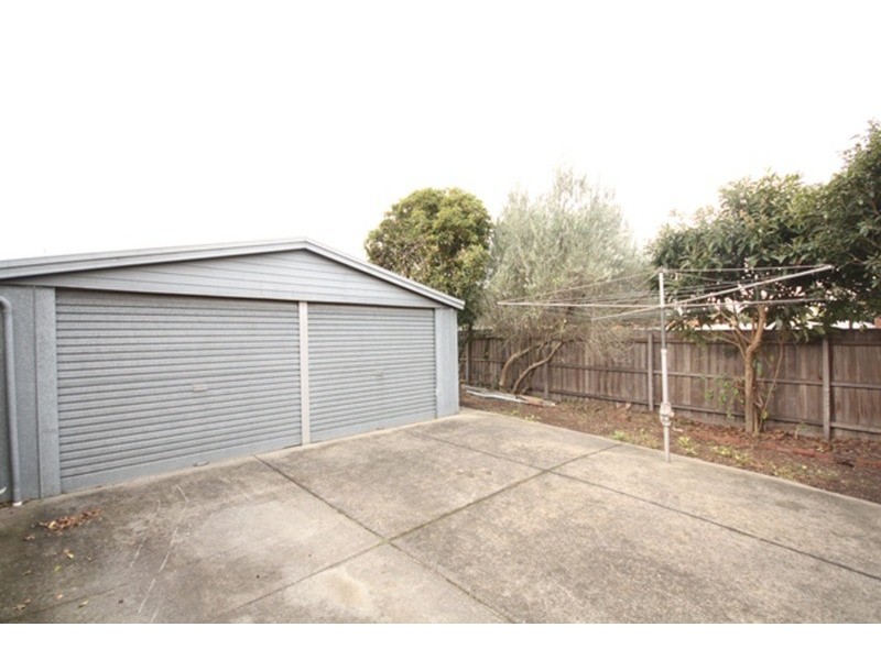 24 Grandview  Avenue, Pascoe Vale South VIC 3044