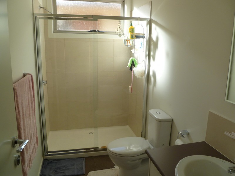 3/82 Glen Street, Glenroy VIC 3046