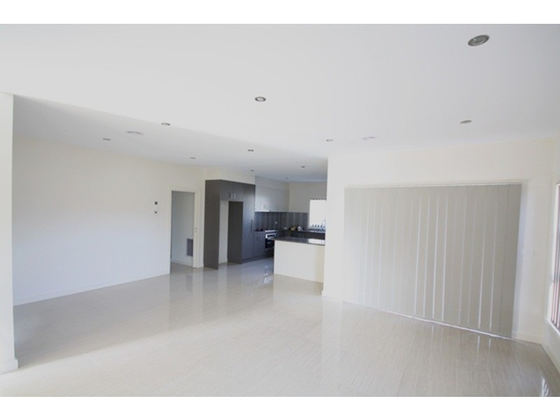 2/45 Bindi Street, Glenroy VIC 3046