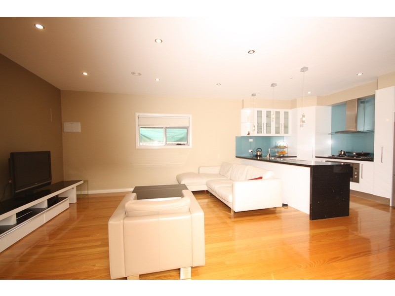 1/56 Hartington  Street, Glenroy VIC 3046