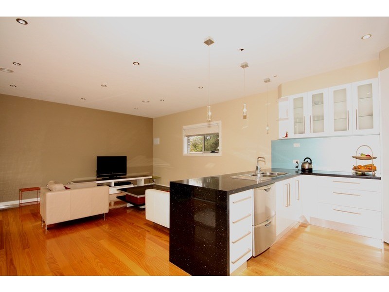 1/56 Hartington  Street, Glenroy VIC 3046