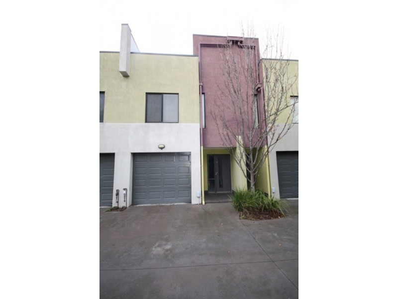 2/900 Pascoe Vale Road, Glenroy VIC 3046