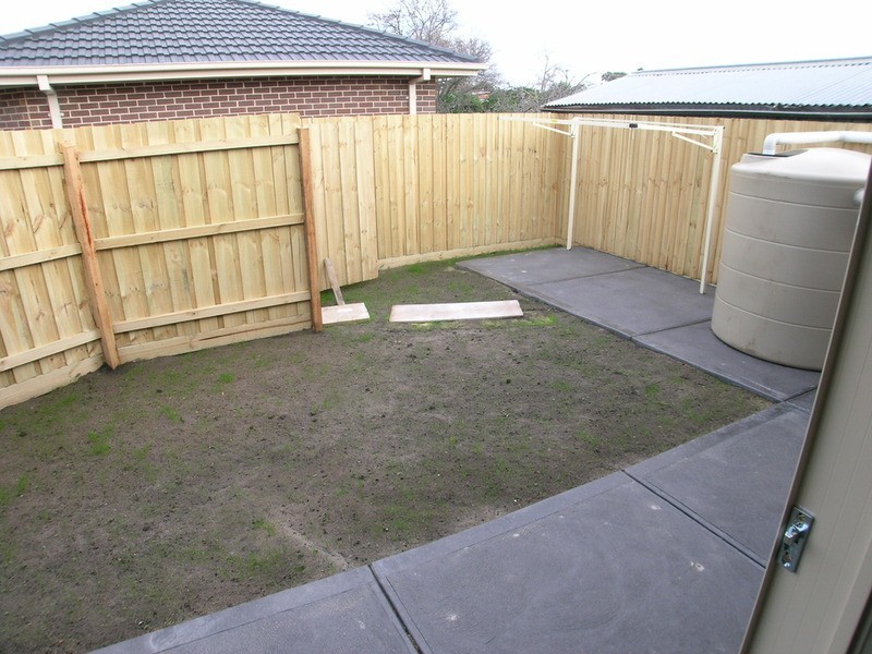 2/99 Kitchener Street, Broadmeadows VIC 3047