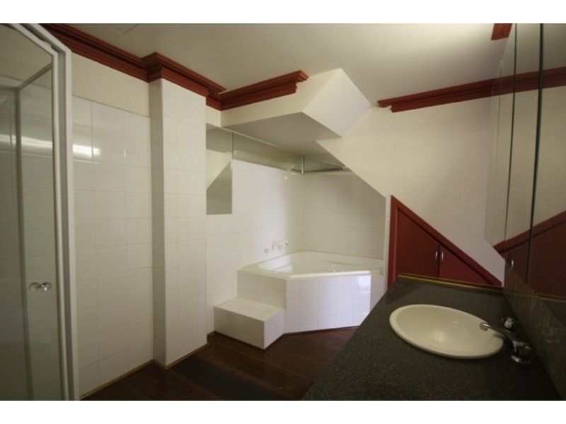 2/1 Rowan Street, Glenroy VIC 3046