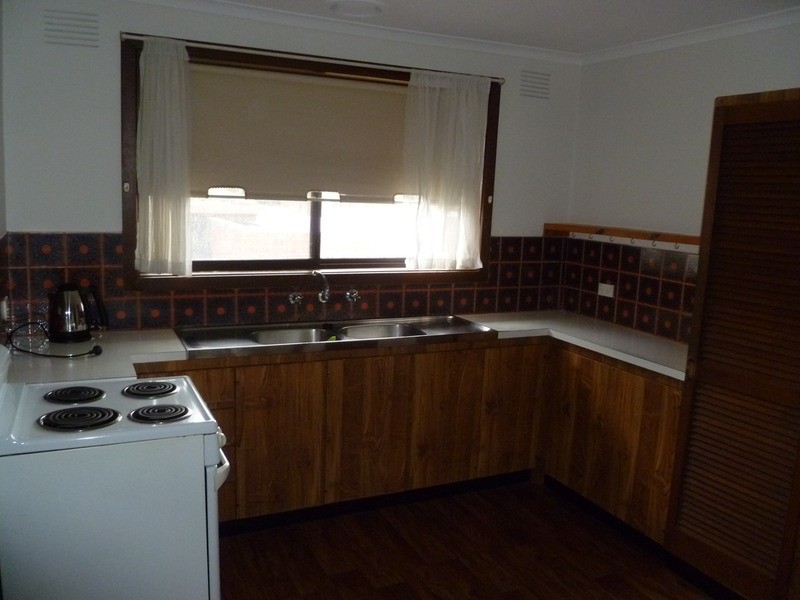 2/49 Chapman Avenue, Glenroy VIC 3046