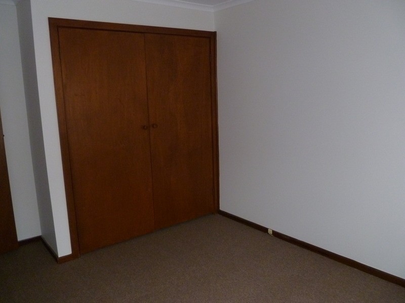 2/49 Chapman Avenue, Glenroy VIC 3046