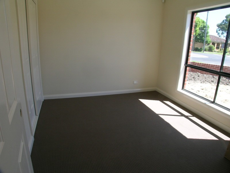 88 Chapman Avenue, Glenroy VIC 3046