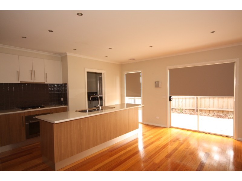 6 Muntz Avenue, Glenroy VIC 3046