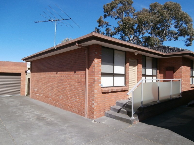 2/9 Tudor Street, Glenroy VIC 3046