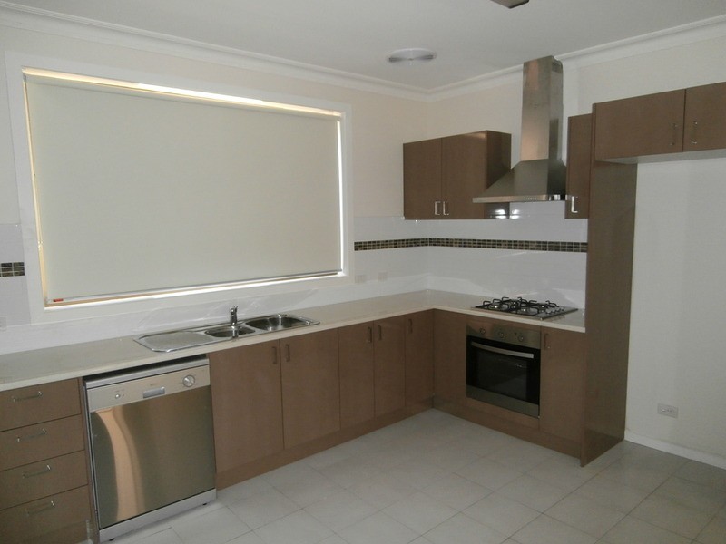 2/9 Tudor Street, Glenroy VIC 3046