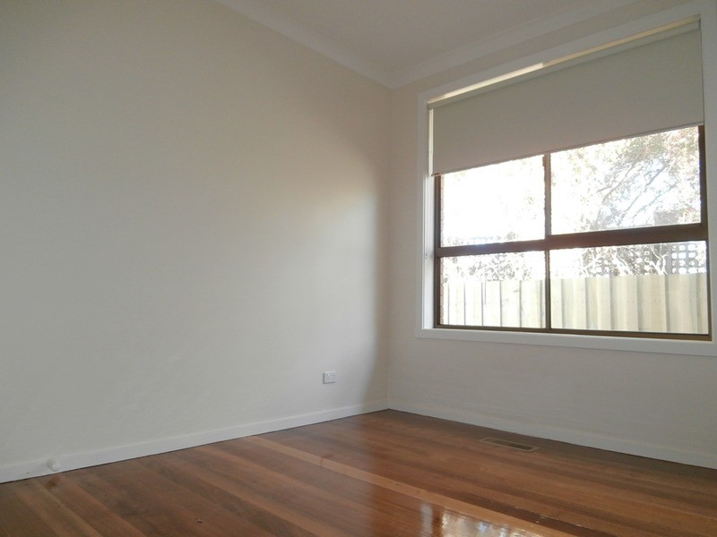 2/9 Tudor Street, Glenroy VIC 3046