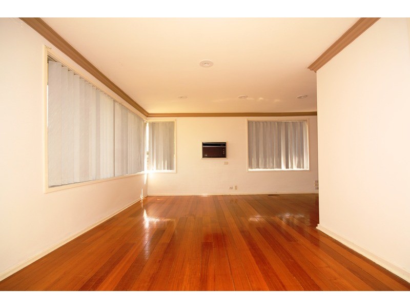 20 Koroit Avenue, Dallas VIC 3047