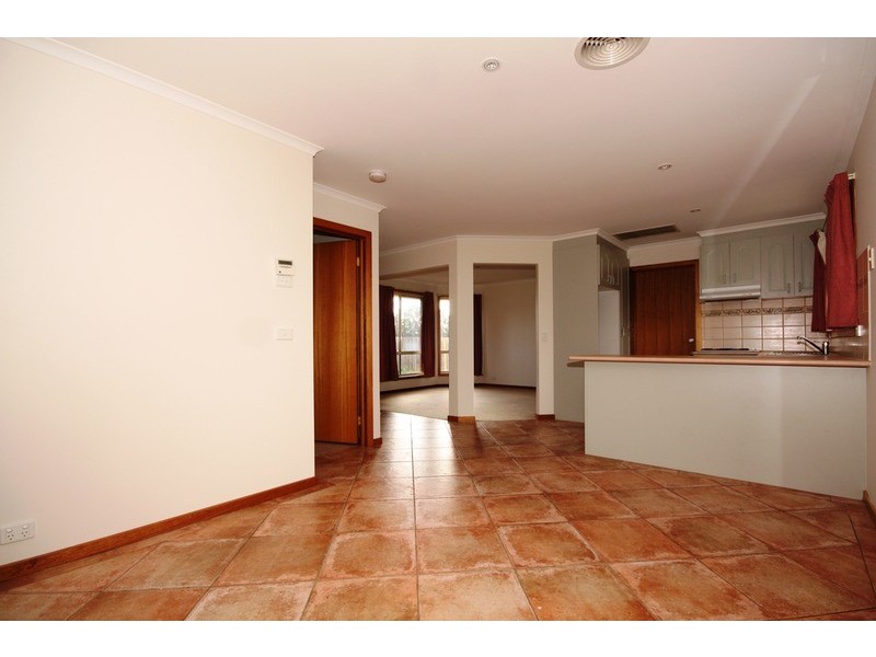 2/2 Bass Street, Pascoe Vale VIC 3044