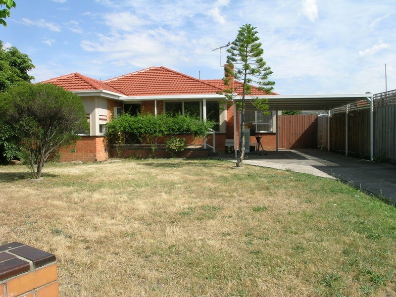 13 Millewa Crescent, Dallas VIC 3047