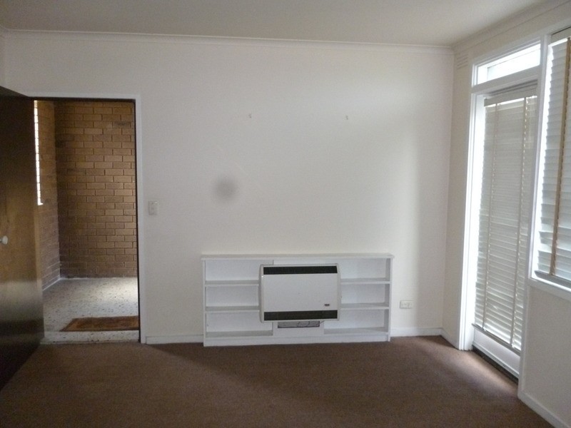13/2-4 Chapman  Avenue, Glenroy VIC 3046