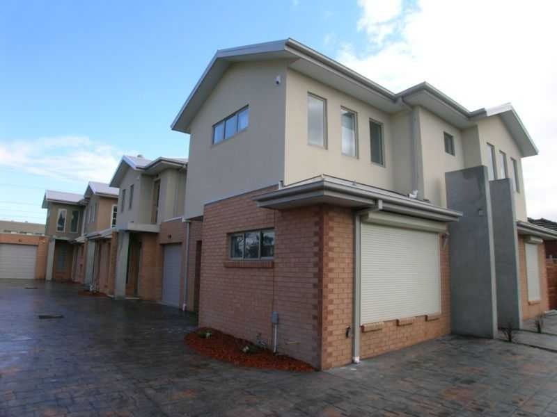 2/1 Hartington Street, Glenroy VIC 3046