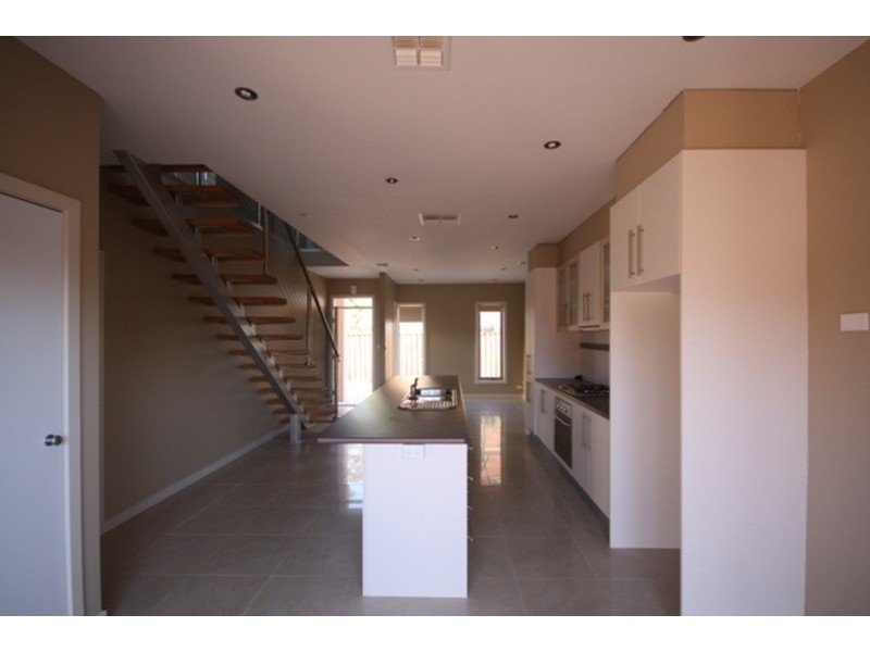 2/1 Hartington Street, Glenroy VIC 3046