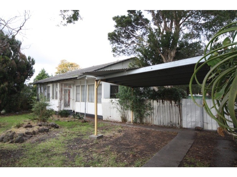 4 Nyah  Court, Dallas VIC 3047