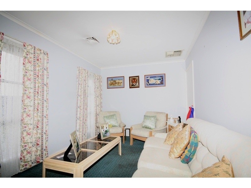 12 Bendoc Court, Meadow Heights VIC 3048