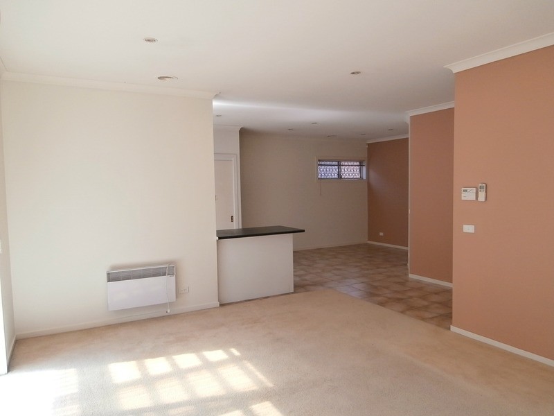 1/180 Glenroy Road, Glenroy VIC 3046