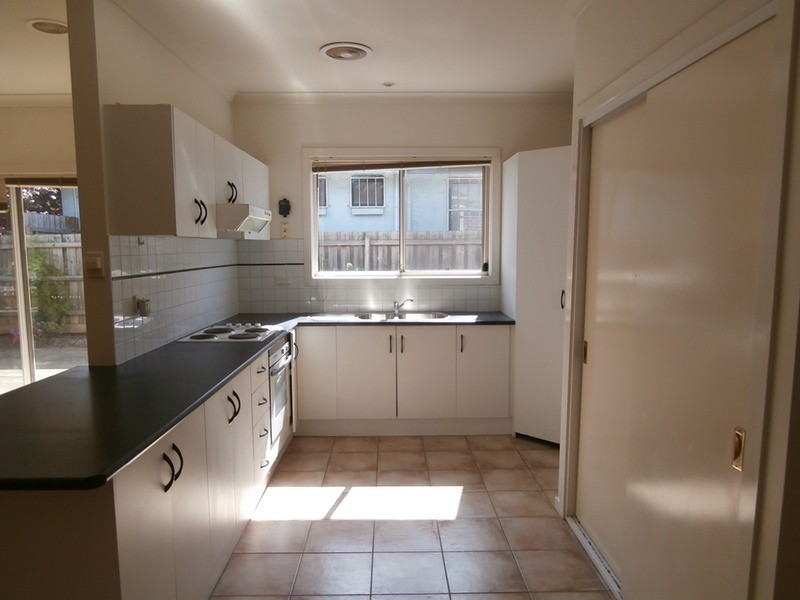 1/180 Glenroy Road, Glenroy VIC 3046