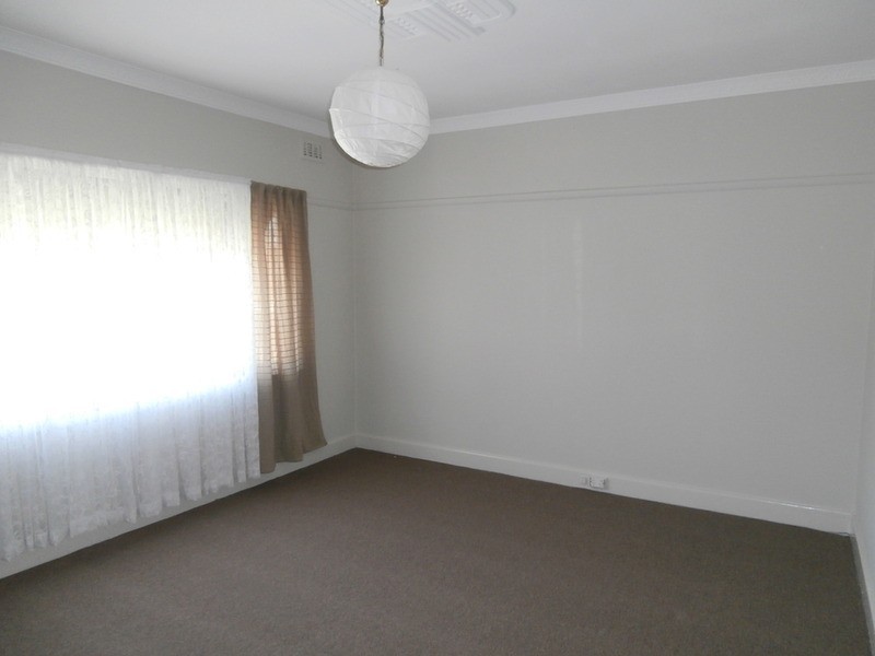 655 Pascoe Vale  Road, Oak Park VIC 3046