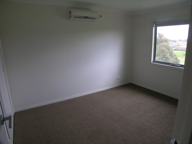 3/2-4 McKerchar  Street, Glenroy VIC 3046