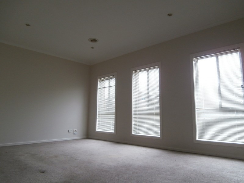 39 Balerno  Circle, Gowanbrae VIC 3043