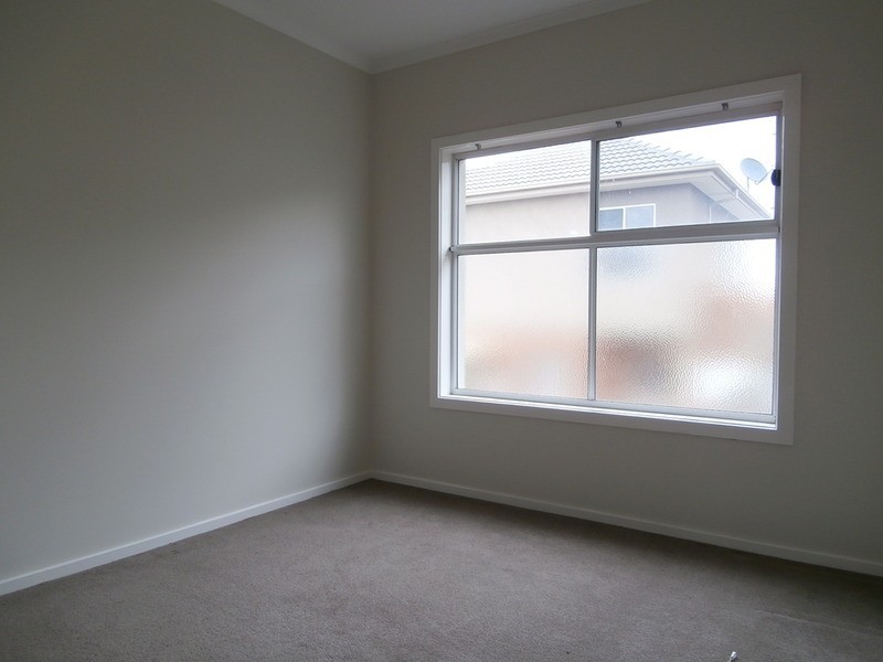 39 Balerno  Circle, Gowanbrae VIC 3043