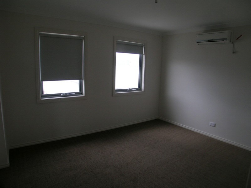 3/2-4 McKerchar  Street, Glenroy VIC 3046