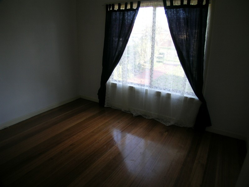 1/8 Wheatsheaf Road, Glenroy VIC 3046