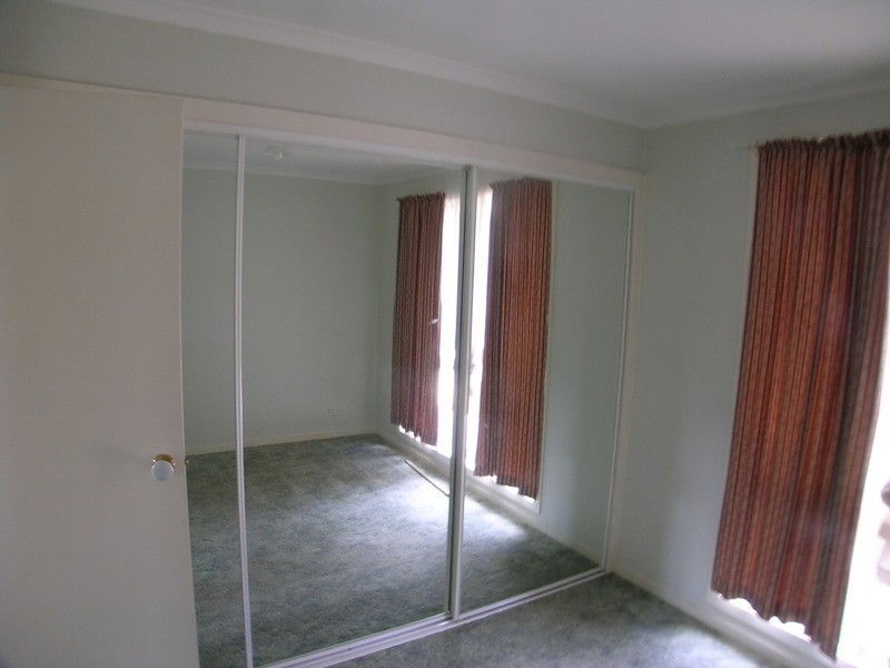2/18 Meredith Street, Broadmeadows VIC 3047