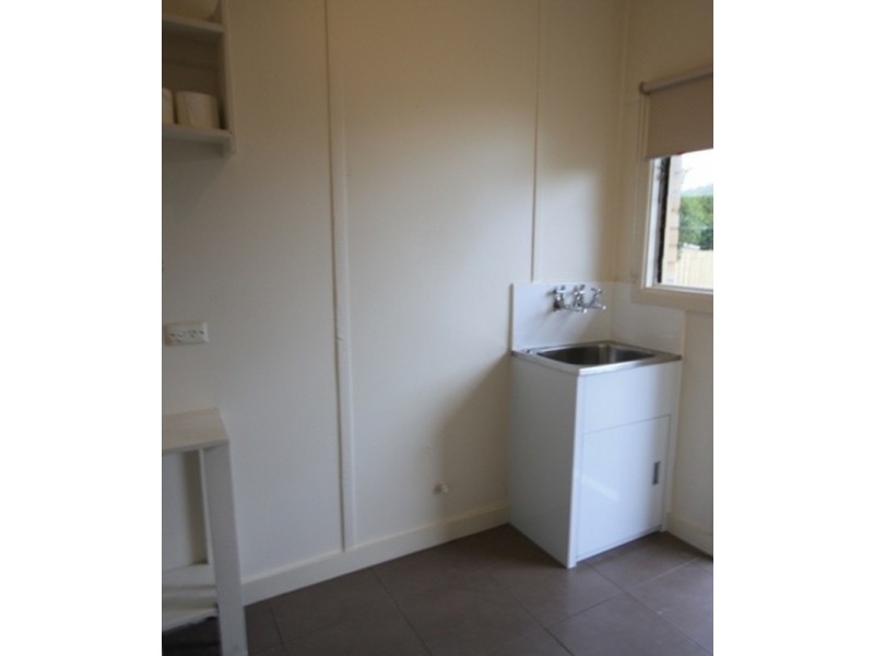 9 Emu Parade, Jacana VIC 3047