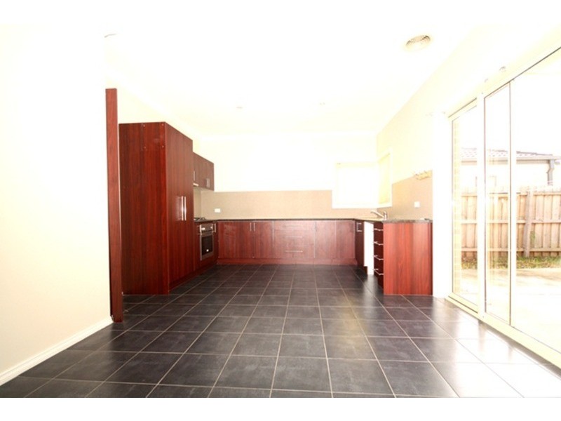 2/10 Ernest  Street, Broadmeadows VIC 3047