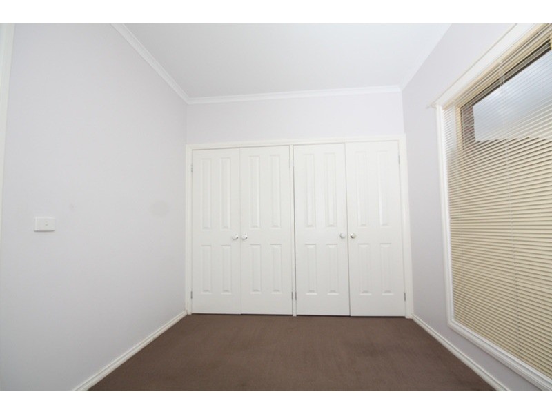 2/10 Ernest  Street, Broadmeadows VIC 3047