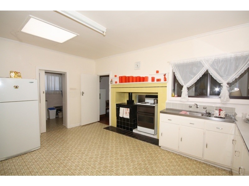 16 Danin Street, Pascoe Vale VIC 3044