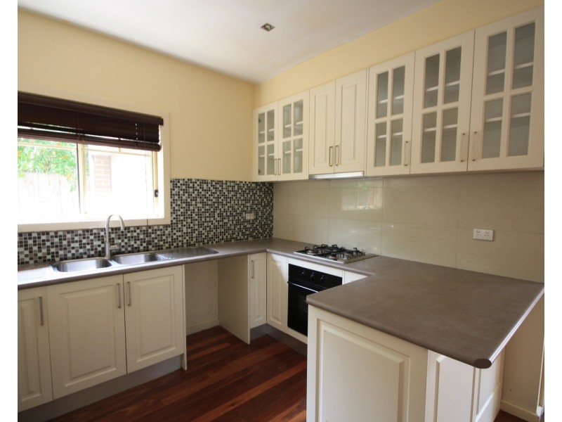 8A Wheatsheaf Road, Glenroy VIC 3046