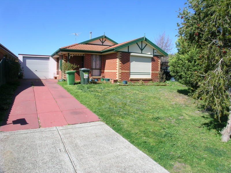 6 JOHNSON BOWL, Meadow Heights VIC 3048